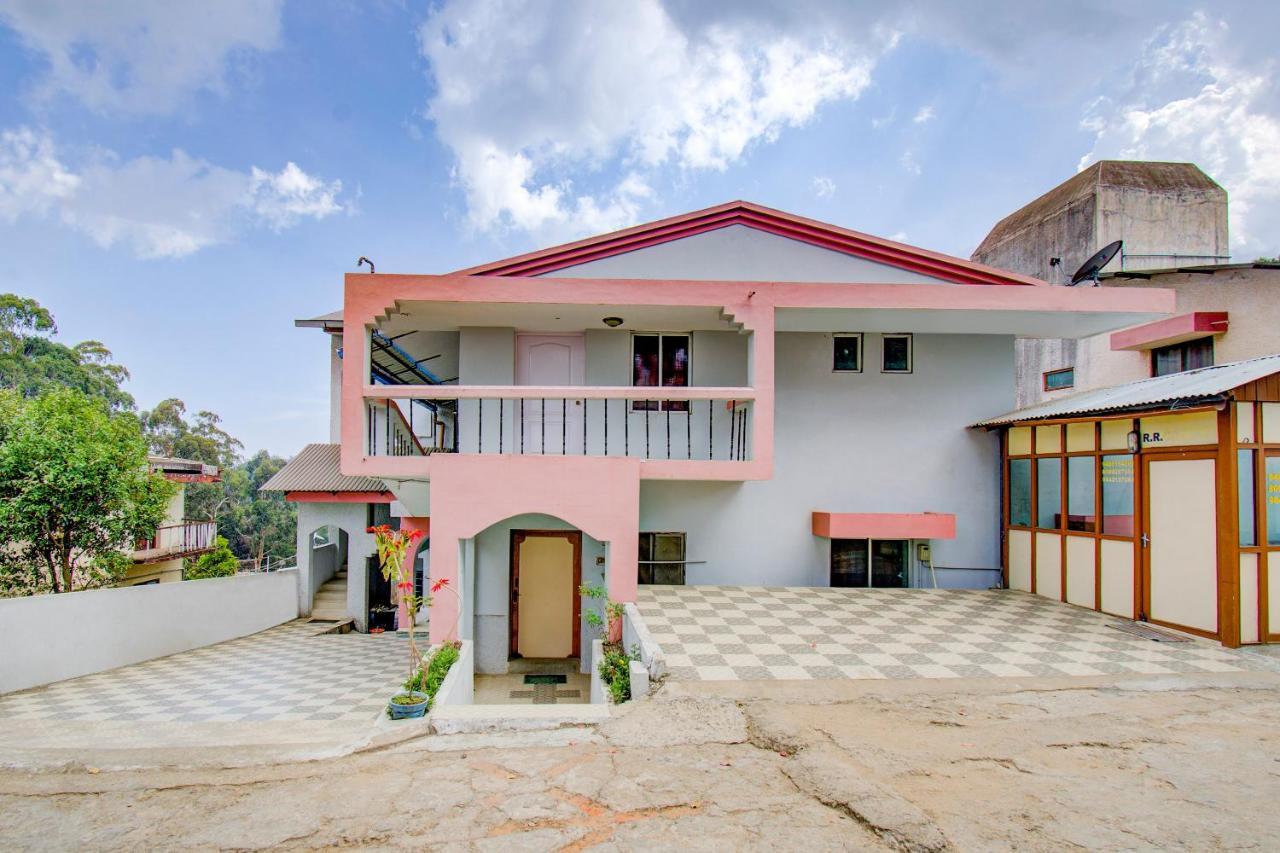Oyo Flagship 28288 Rr Residency